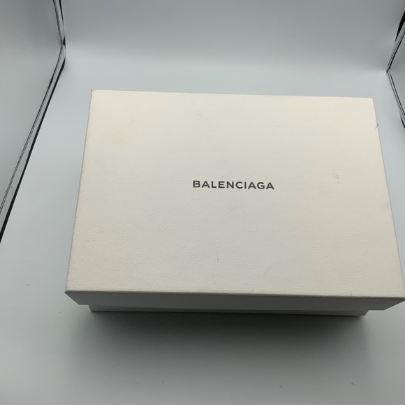 BALENCIAGA RAFFIA UPPER AND LEATHER SANDALS - Picture 4 of 5